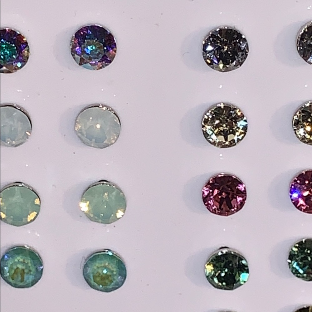 assorted Swarovski crystal studs - Picture 4 of 16